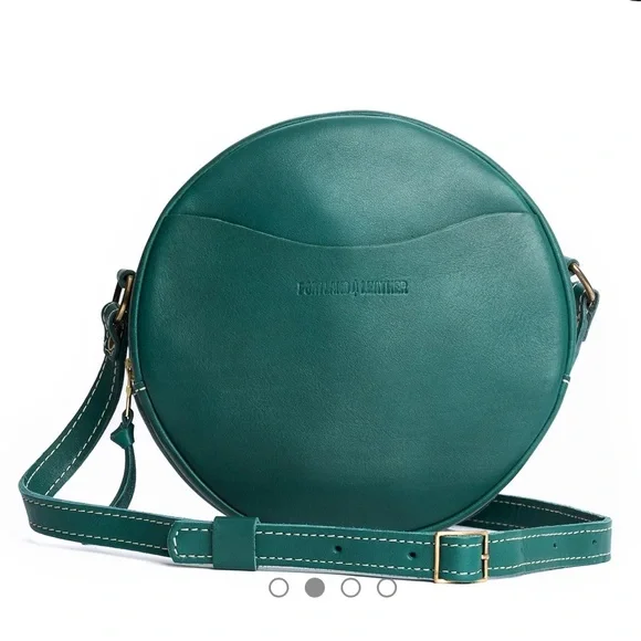 Like New 🍃 Portland Leather Green Circle Crossbody Bag - “large” 9 in size - Picture 11 of 11